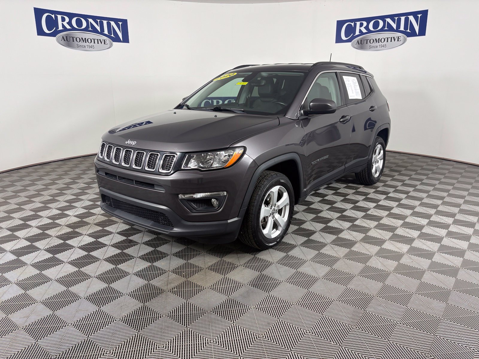 Used 2020 Jeep Compass Latitude AWD/4WD image 32