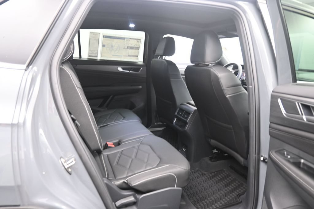 New 2026 Volkswagen Atlas Cross Sport SE FWD image 22