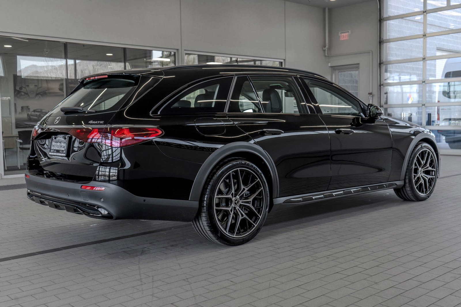 New 2025 Mercedes-Benz E 450 4MATIC All-Terrain Wagon image 27