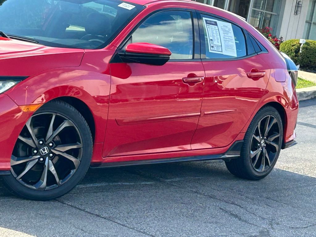 Used 2018 Honda Civic Sport Touring image 5