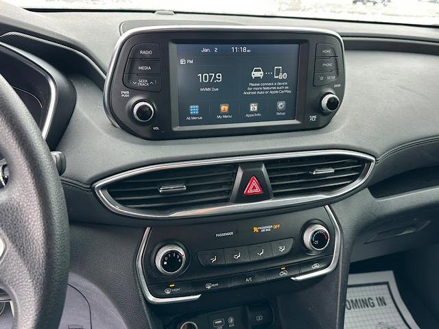 Used 2019 Hyundai Santa Fe SE image 29