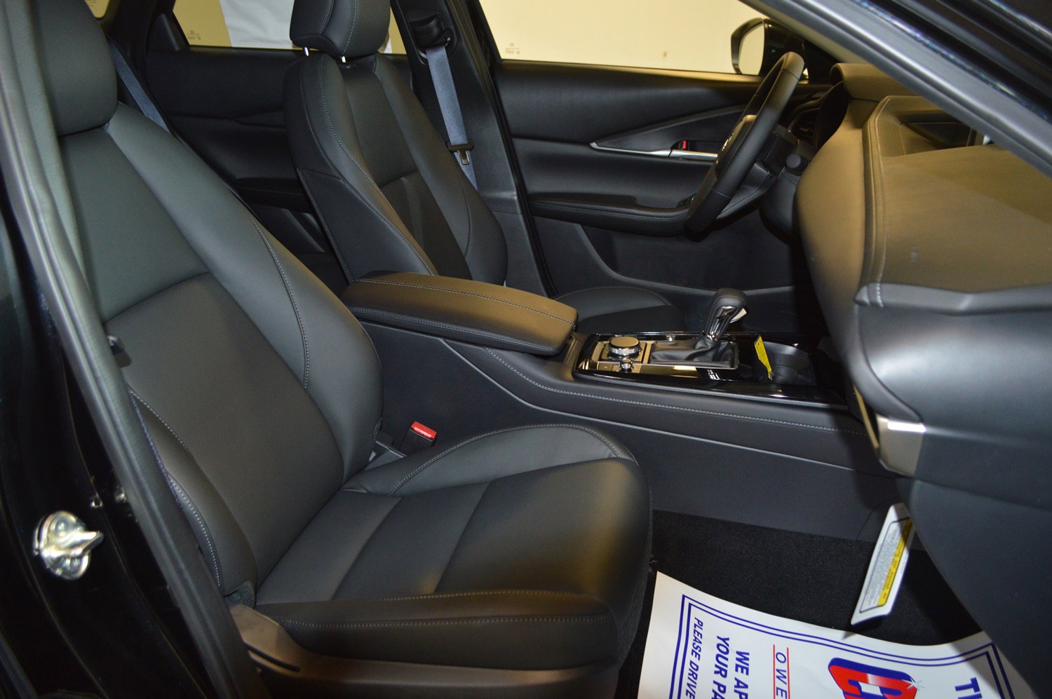 New 2025 MAZDA CX-30 AWD 2.5 S w/ Select Sport Pkg image 11