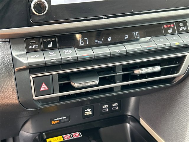 Used 2025 Toyota Camry LE image 25
