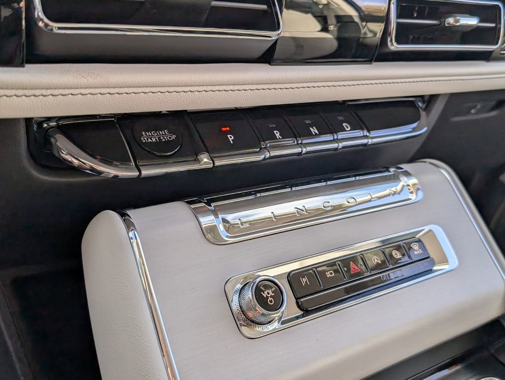 New 2026 Lincoln Aviator Reserve image 18