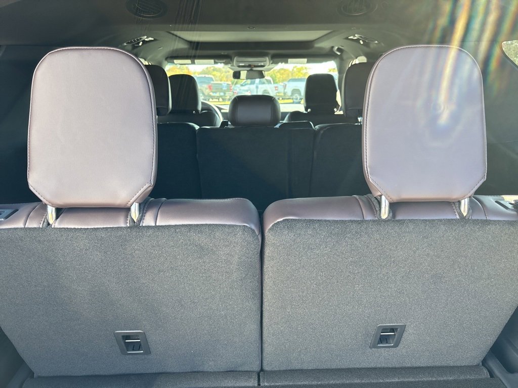 New 2026 Ford Explorer Platinum image 10