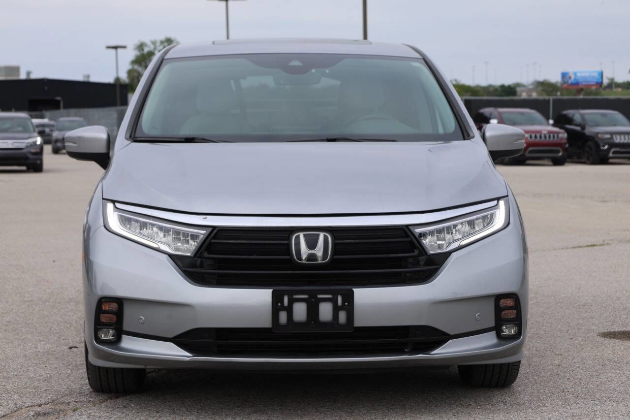 Used 2022 Honda Odyssey Touring image 2