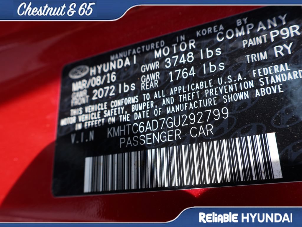 Used 2016 Hyundai Veloster FWD image 35
