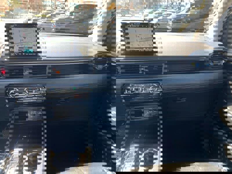 Used 2024 Honda Pilot Touring image 16