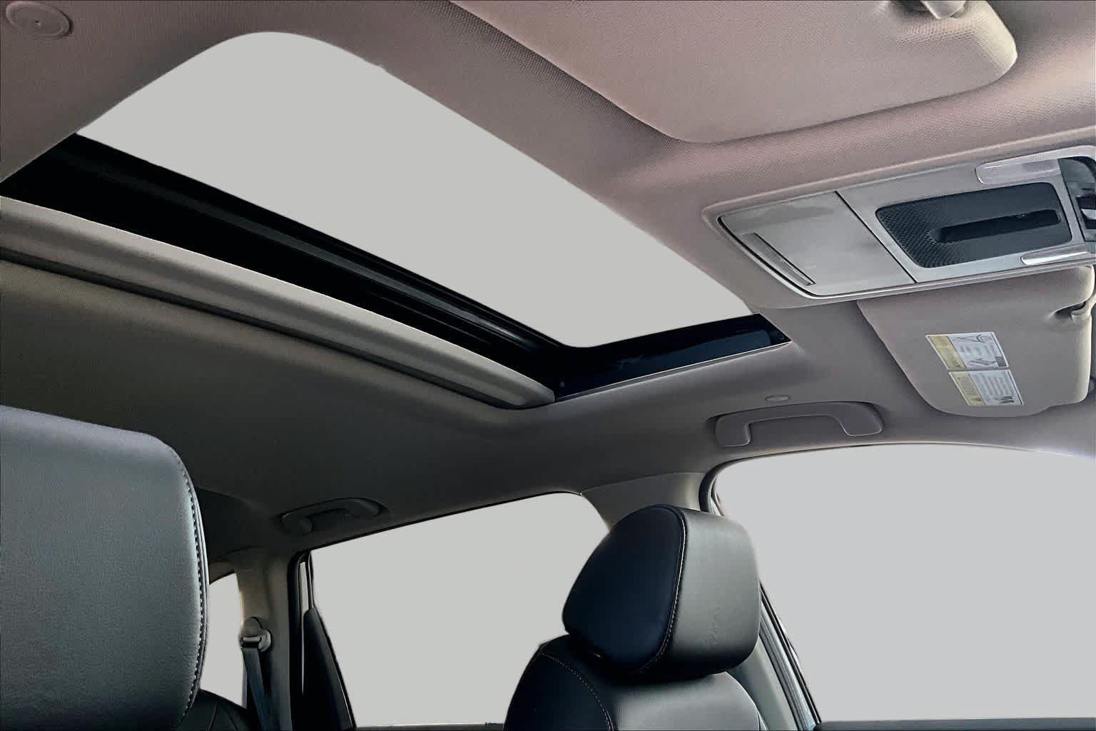 Used 2025 Honda CR-V EX-L image 14