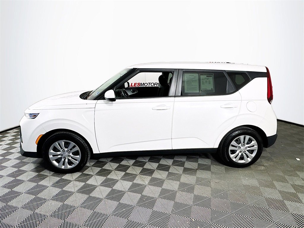 Used 2020 Kia Soul LX image 4