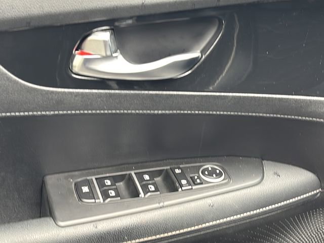 Used 2023 Kia Forte GT-Line image 16