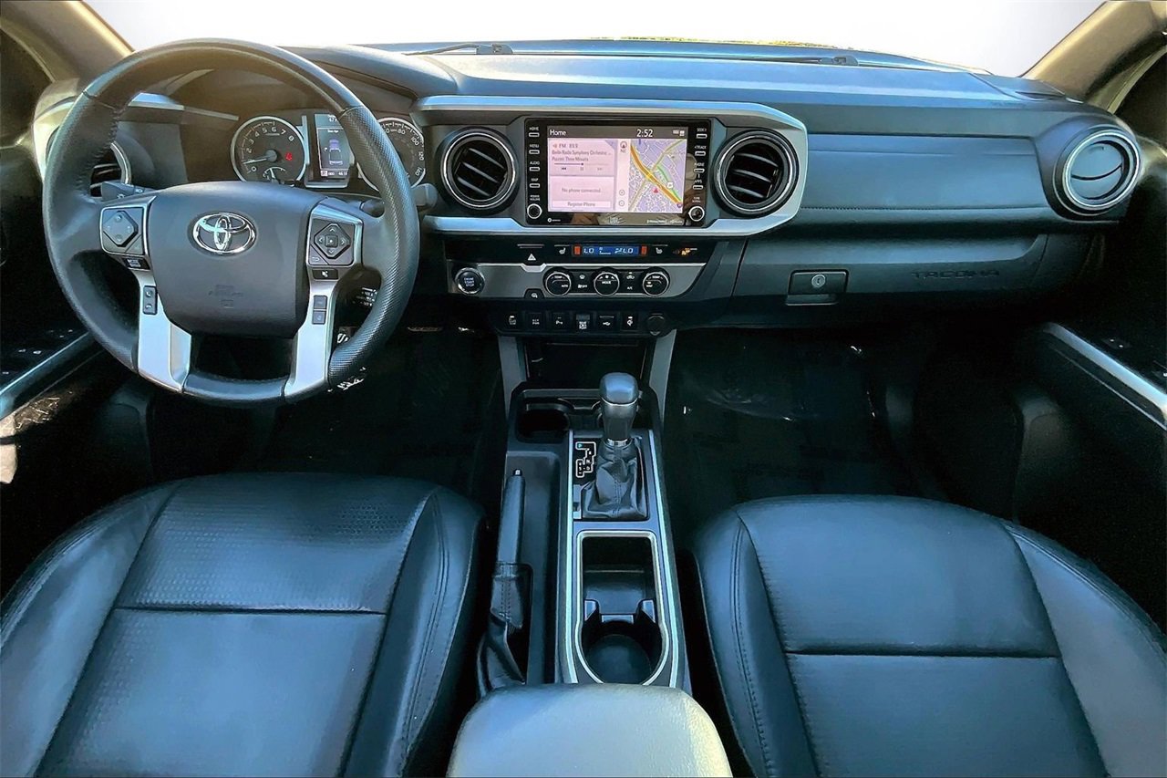 Used 2022 Toyota Tacoma Limited image 14