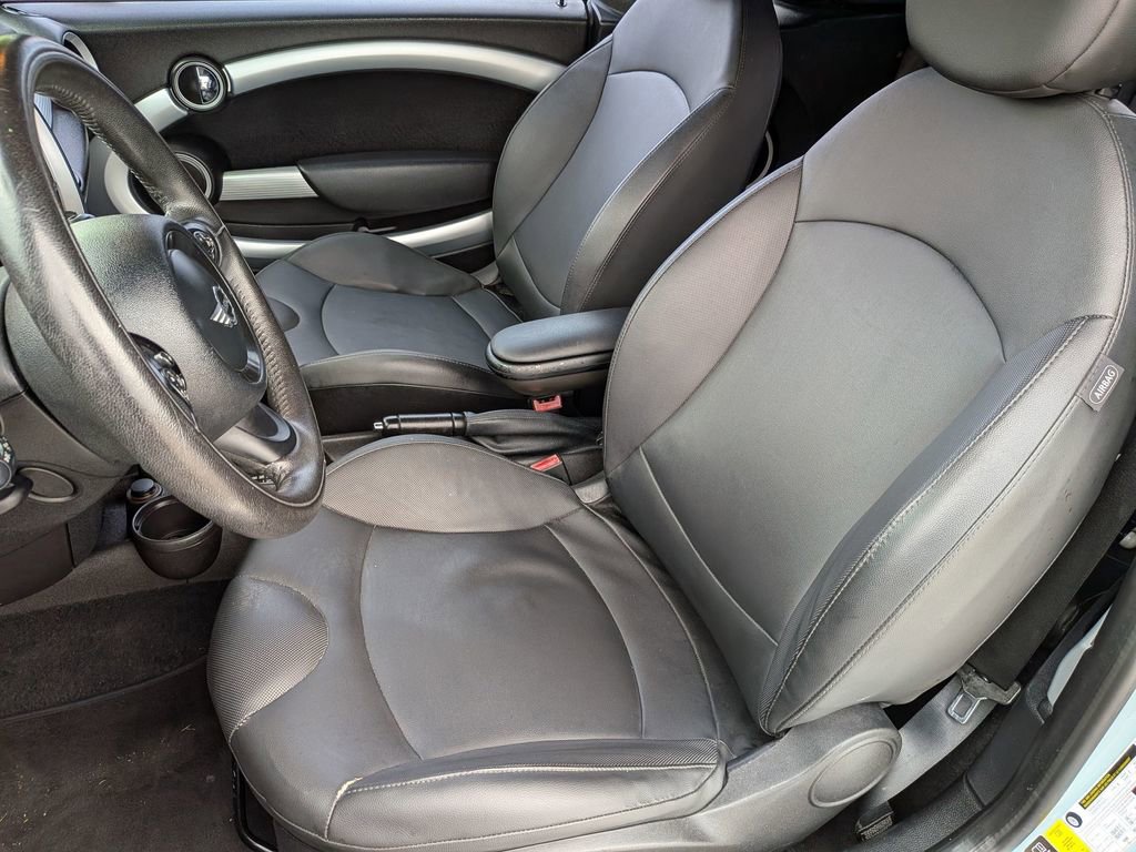 Used 2014 MINI Cooper Convertible image 13