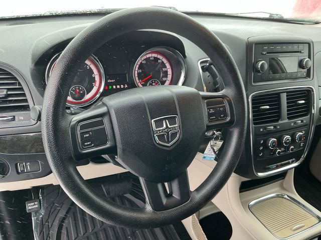 Used 2014 Dodge Grand Caravan SXT image 30