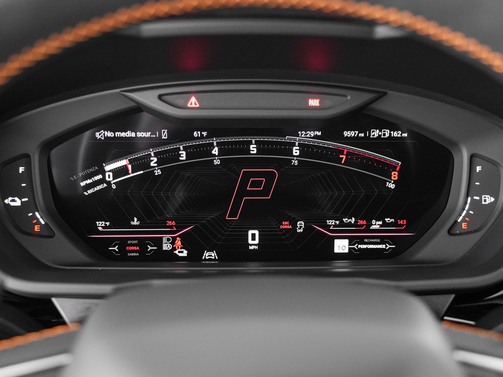 Used 2025 Lamborghini Urus SE AWD/4WD image 18