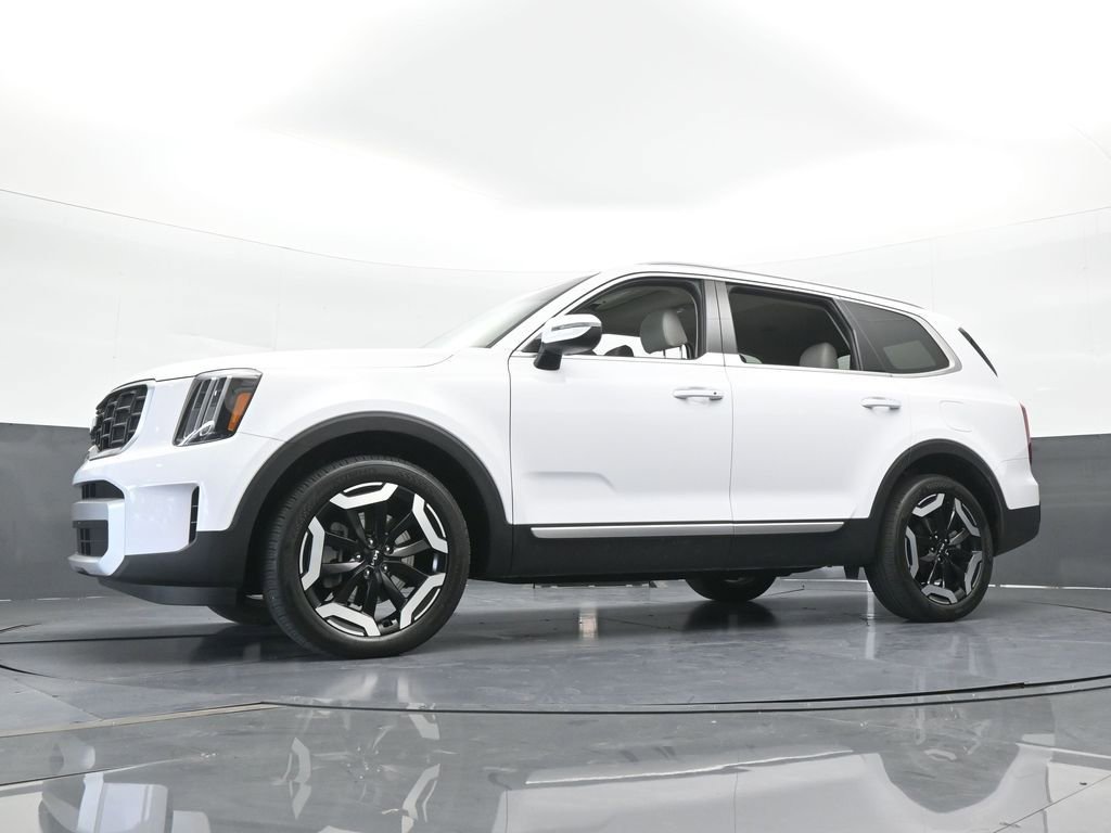Used 2024 Kia Telluride S w/ S Sunroof Package image 56