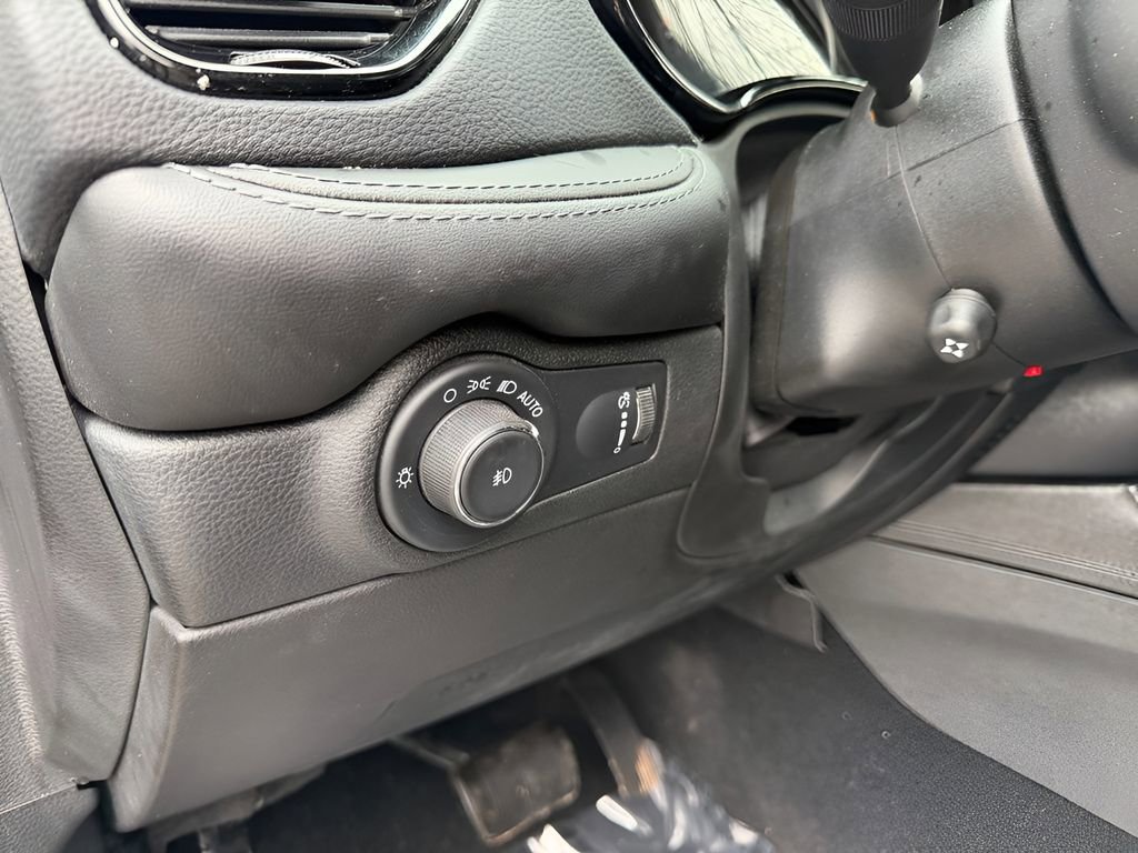 Used 2022 Dodge Durango GT image 21