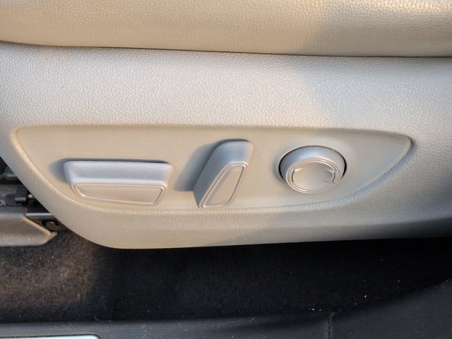 Certified 2021 Toyota Highlander Limited image 13