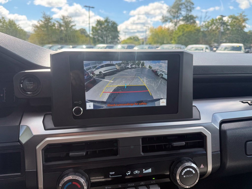 Certified 2025 Toyota Tacoma SR5 AWD/4WD image 23