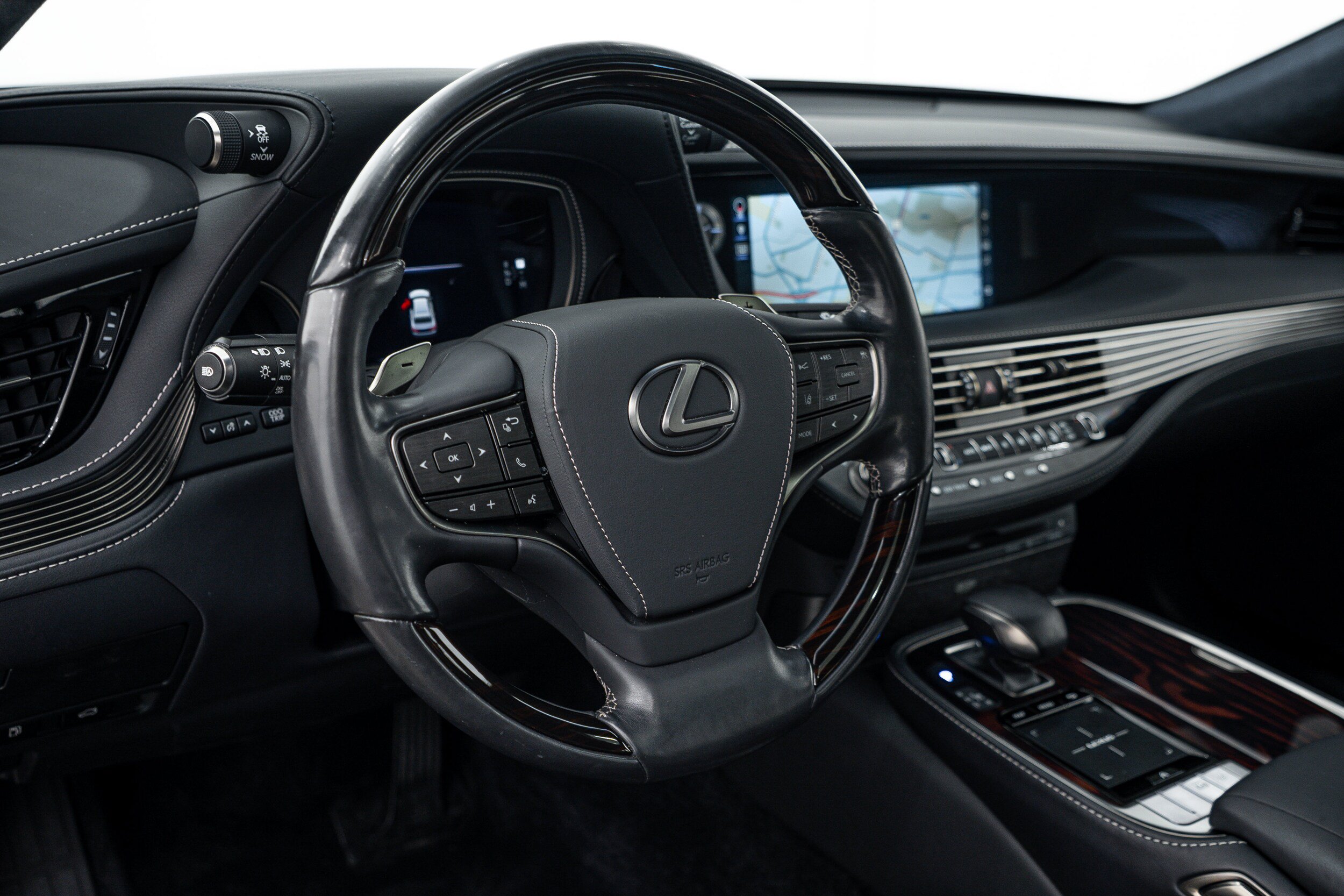 Used 2019 Lexus LS 500 AWD w/ Interior Upgrade Package image 12