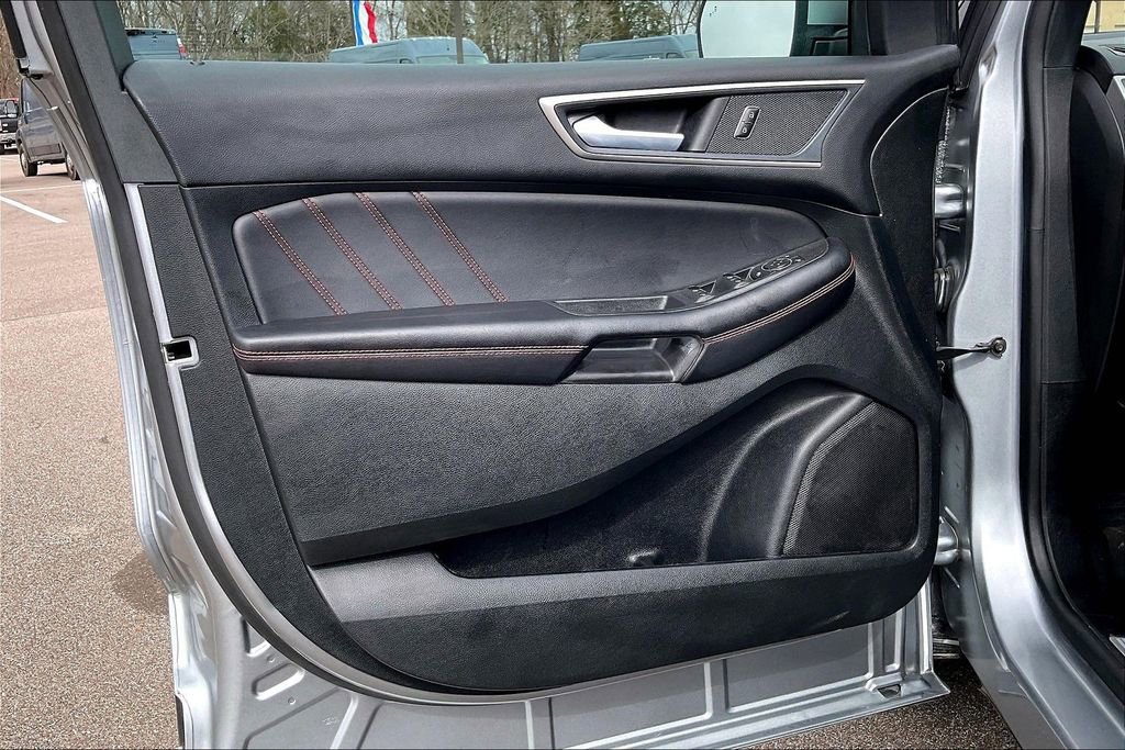 Used 2024 Ford Edge ST-Line image 23