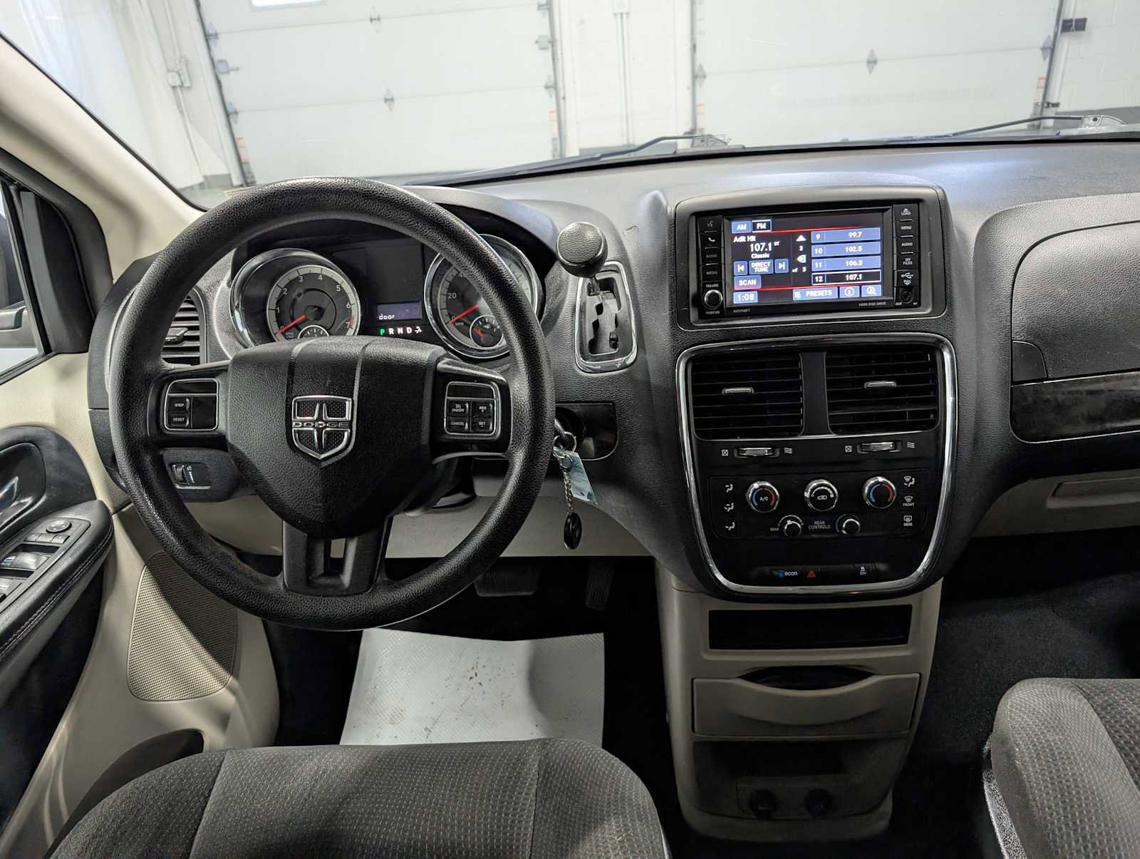 Used 2017 Dodge Grand Caravan SE w/ Power Window Group image 15