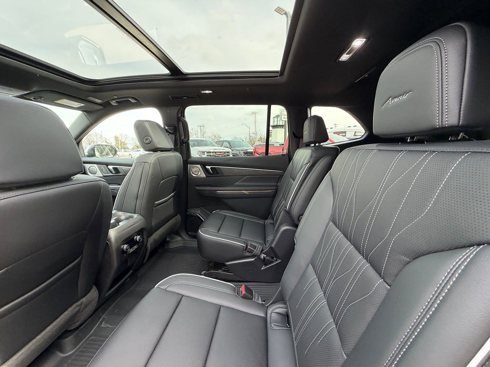 New 2026 Buick Enclave Avenir w/ Super Cruise Package image 5