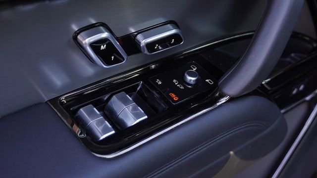 Used 2024 Land Rover Range Rover Sport Dynamic SE image 20