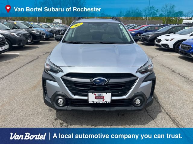 Certified 2025 Subaru Outback Premium AWD/4WD image 8