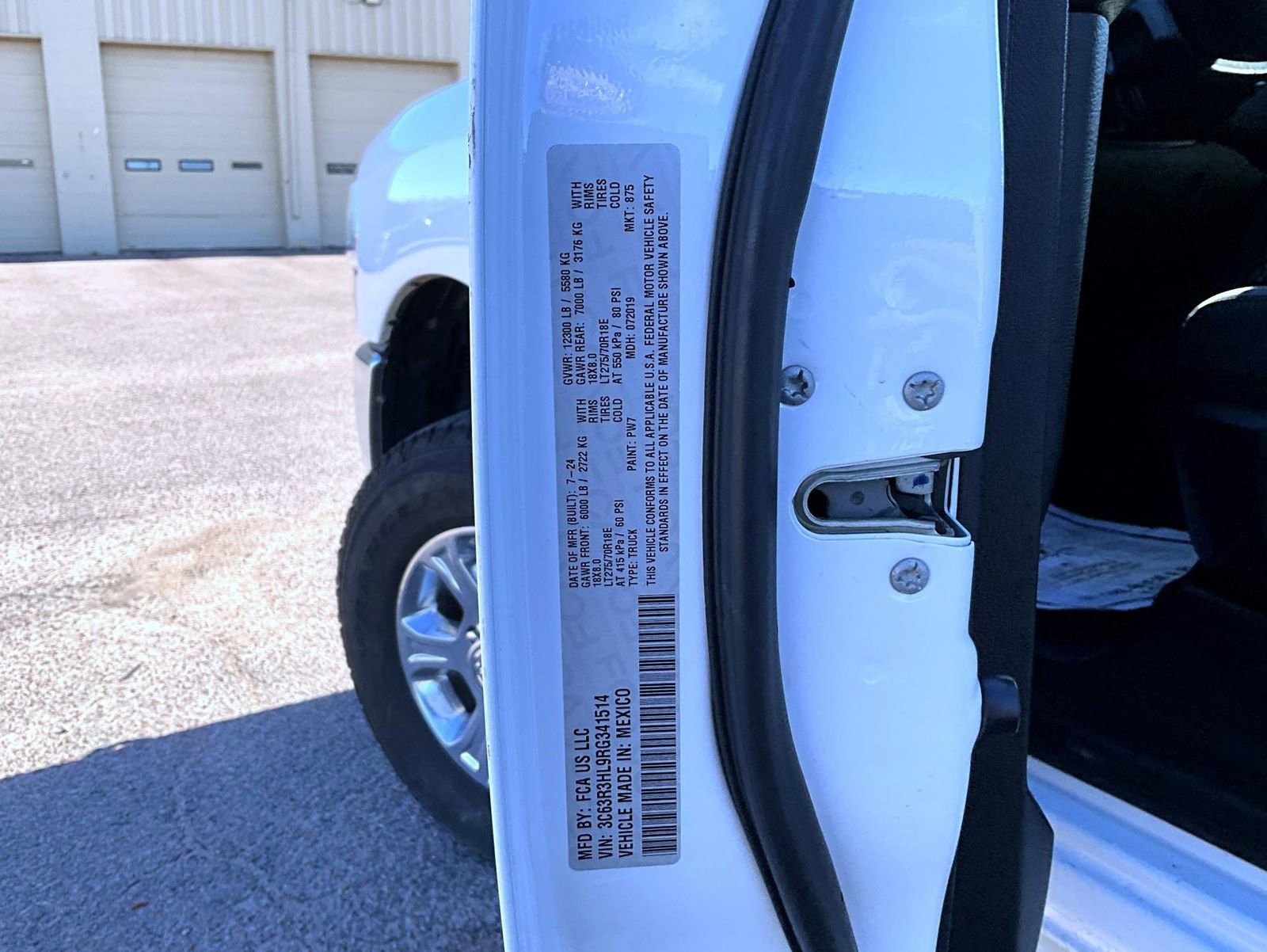 Certified 2024 RAM 3500 Big Horn image 25