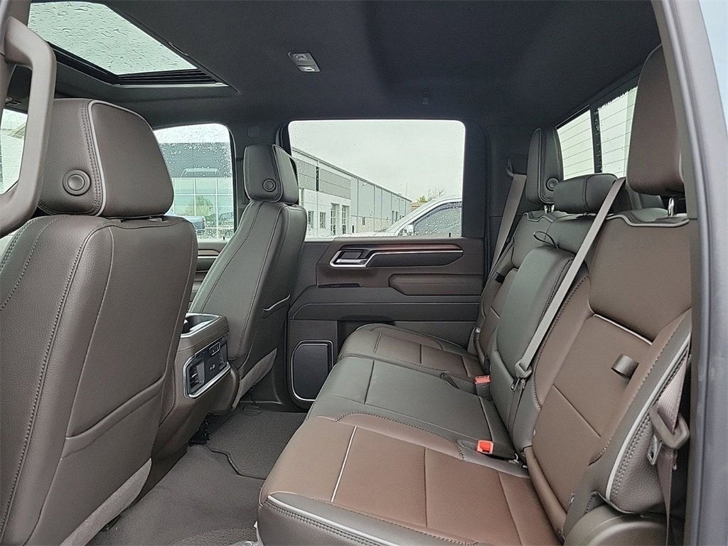New 2026 GMC Sierra 2500 Denali w/ Denali Reserve Package image 11