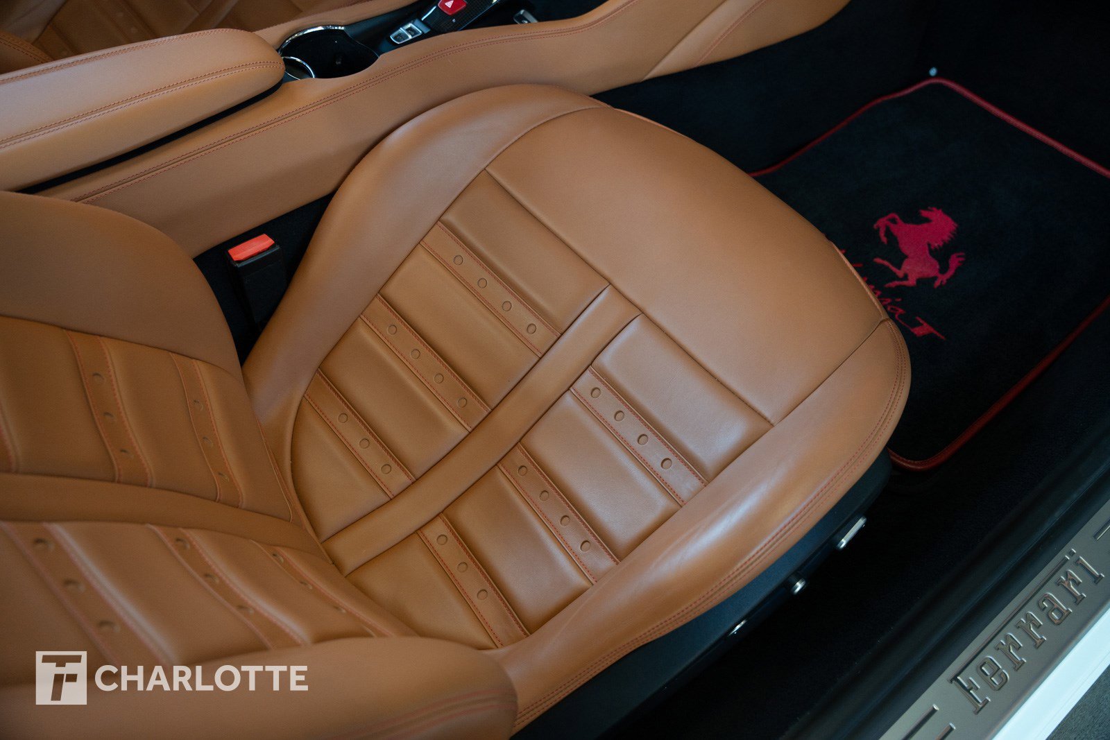 Used 2016 Ferrari California T image 31