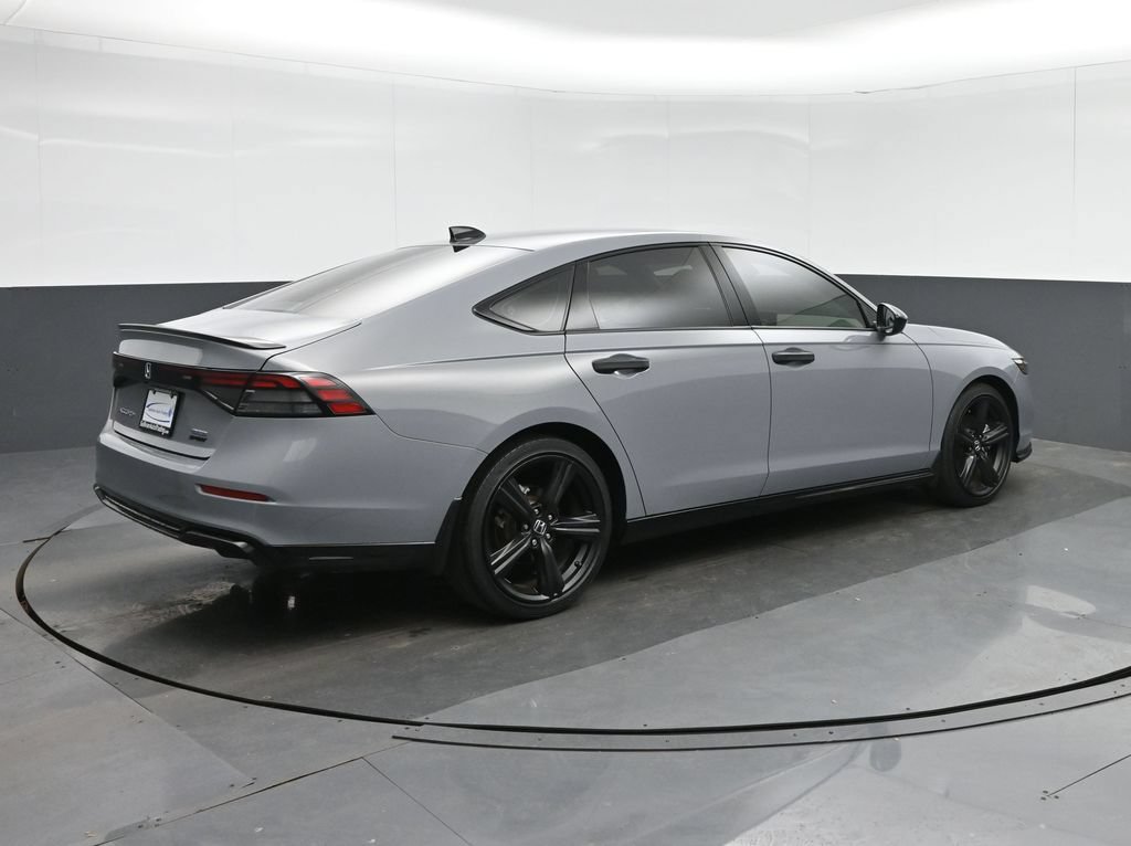 Used 2023 Honda Accord Sport image 7