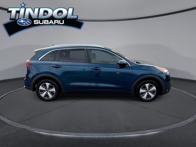 Used 2017 Kia Niro LX image 10