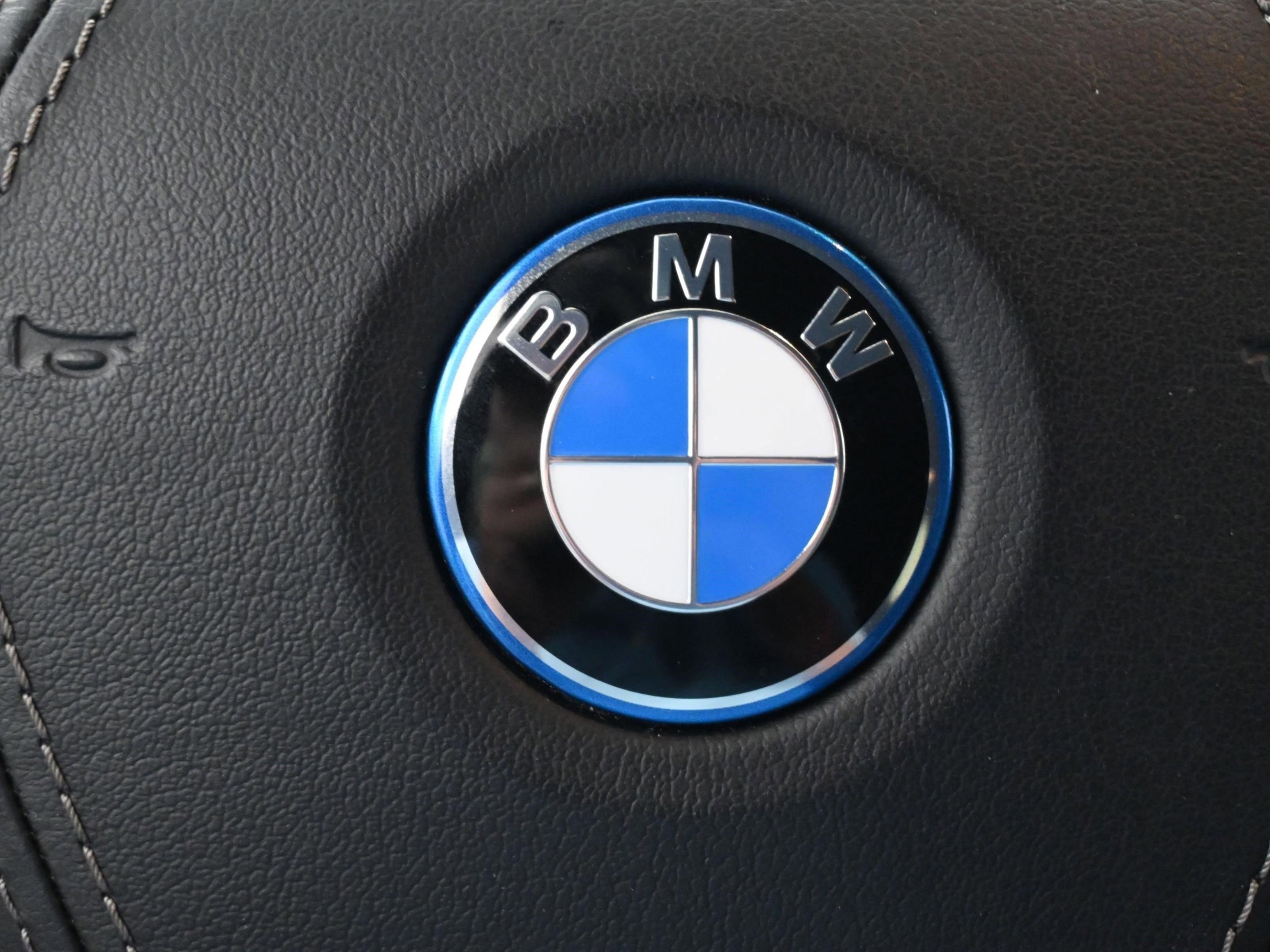 Used 2022 BMW X5 xDrive45e w/ Parking Assistance Package image 41