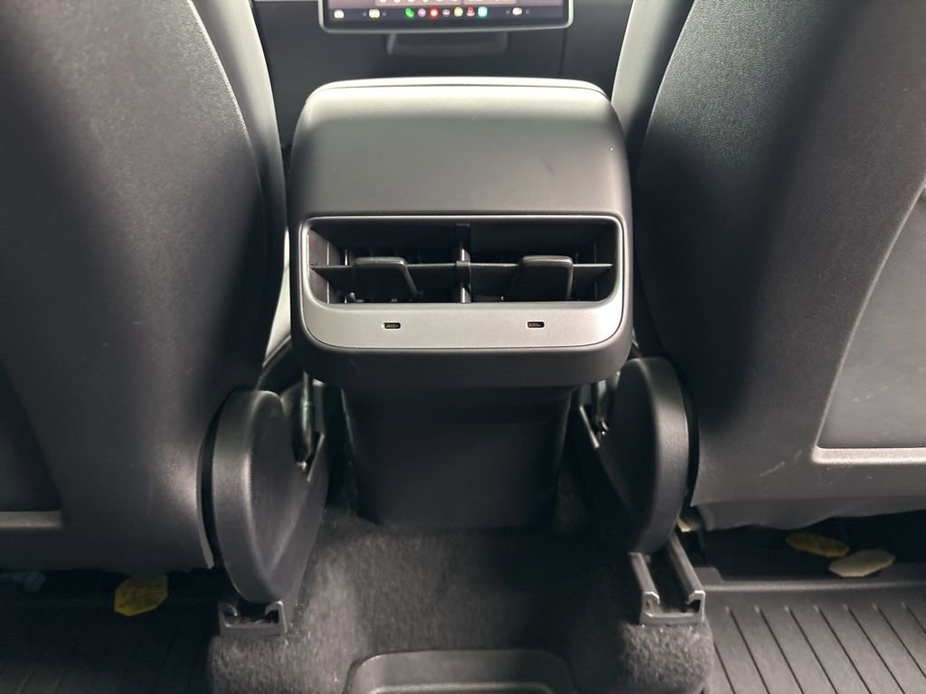 Used 2023 Tesla Model Y Long Range image 46