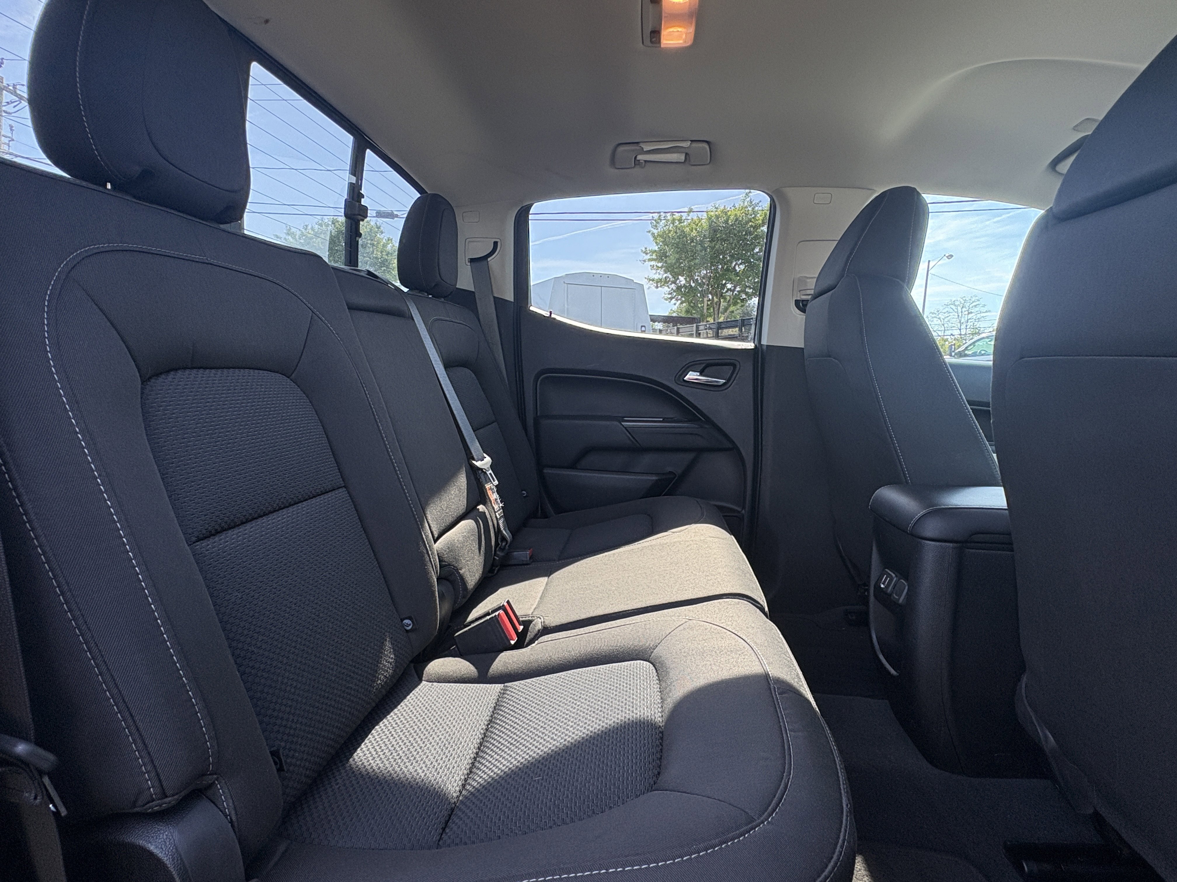 Used 2019 Chevrolet Colorado LT w/ LT Convenience Package image 11