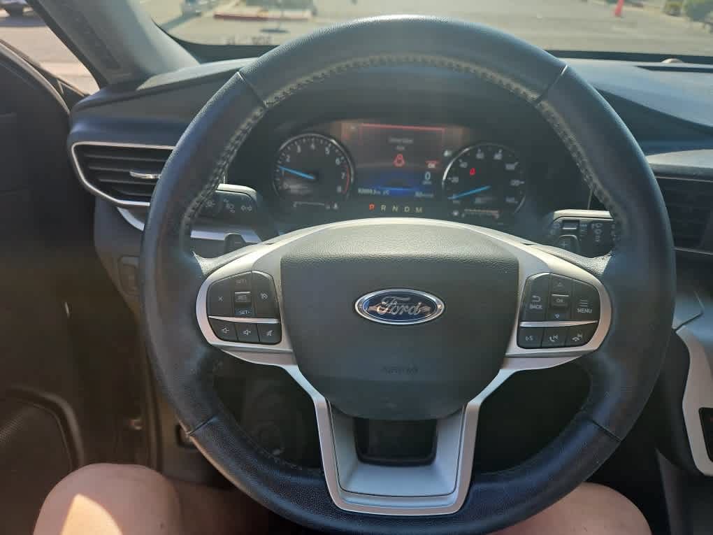Used 2021 Ford Explorer XLT w/ Equipment Group 202A AWD/4WD image 15