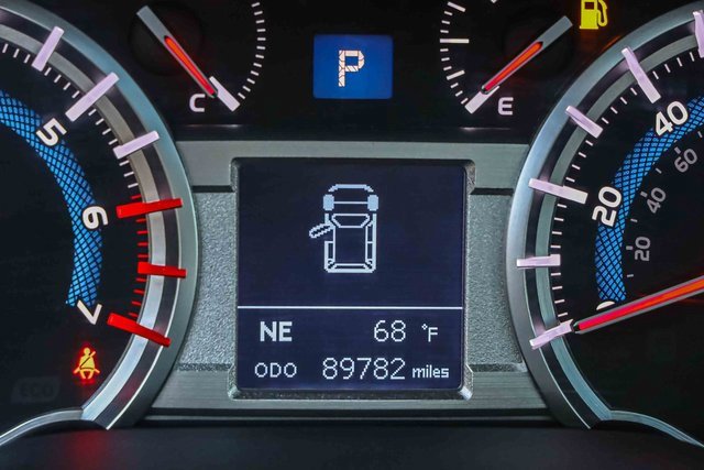 Used 2018 Toyota 4Runner Limited image 8