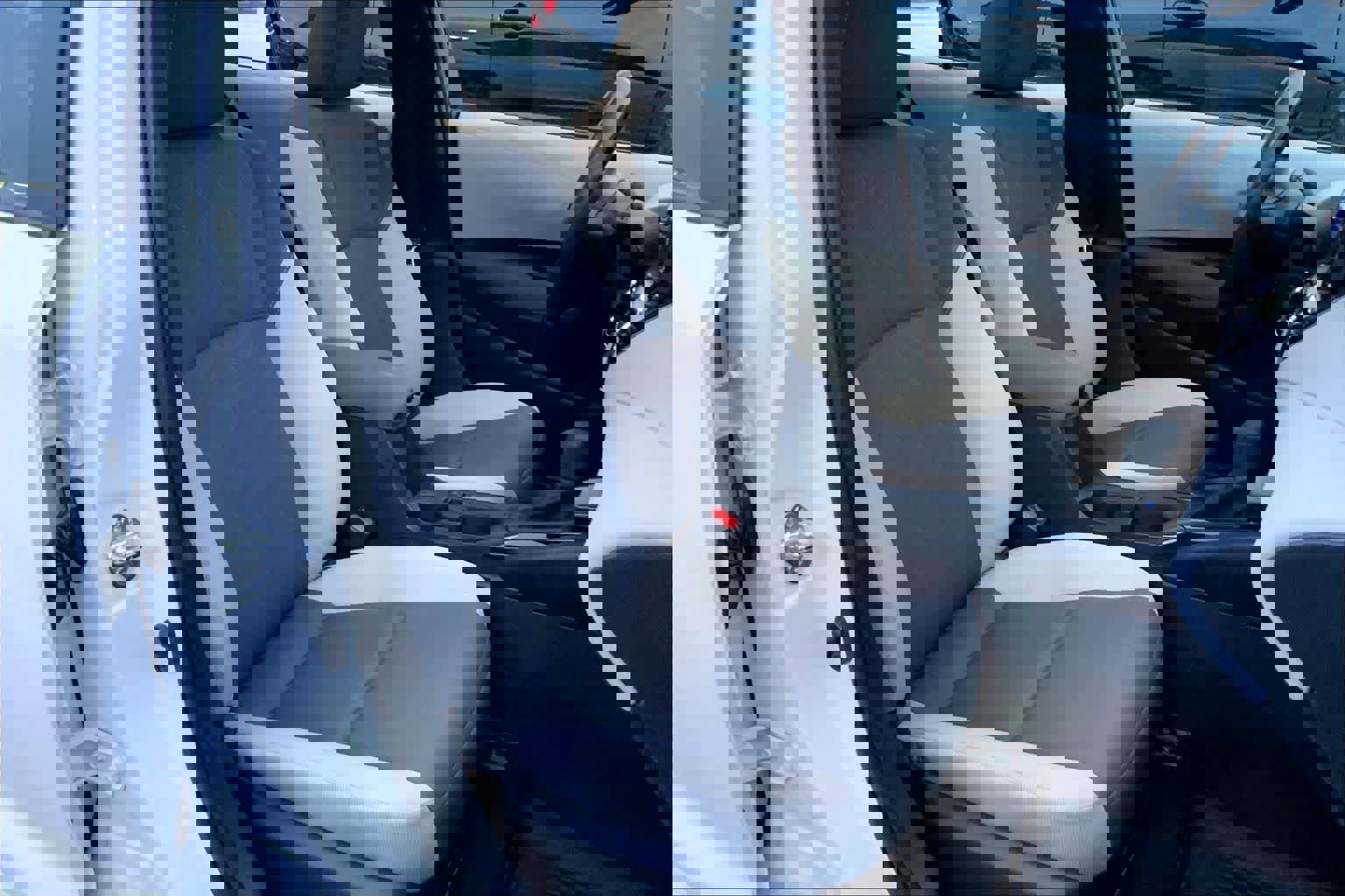 Used 2025 Toyota Corolla LE FWD image 9