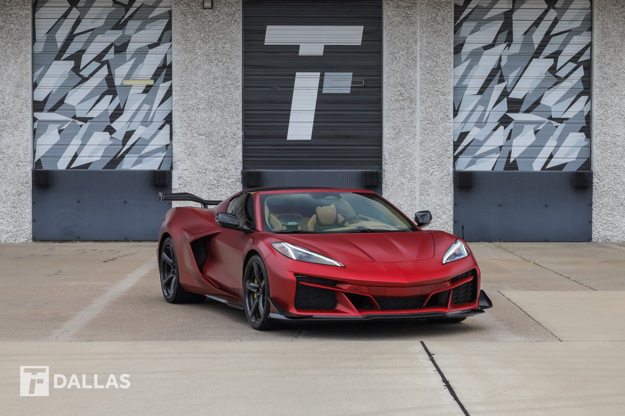 Used 2025 Chevrolet Corvette Z06 RWD image 2