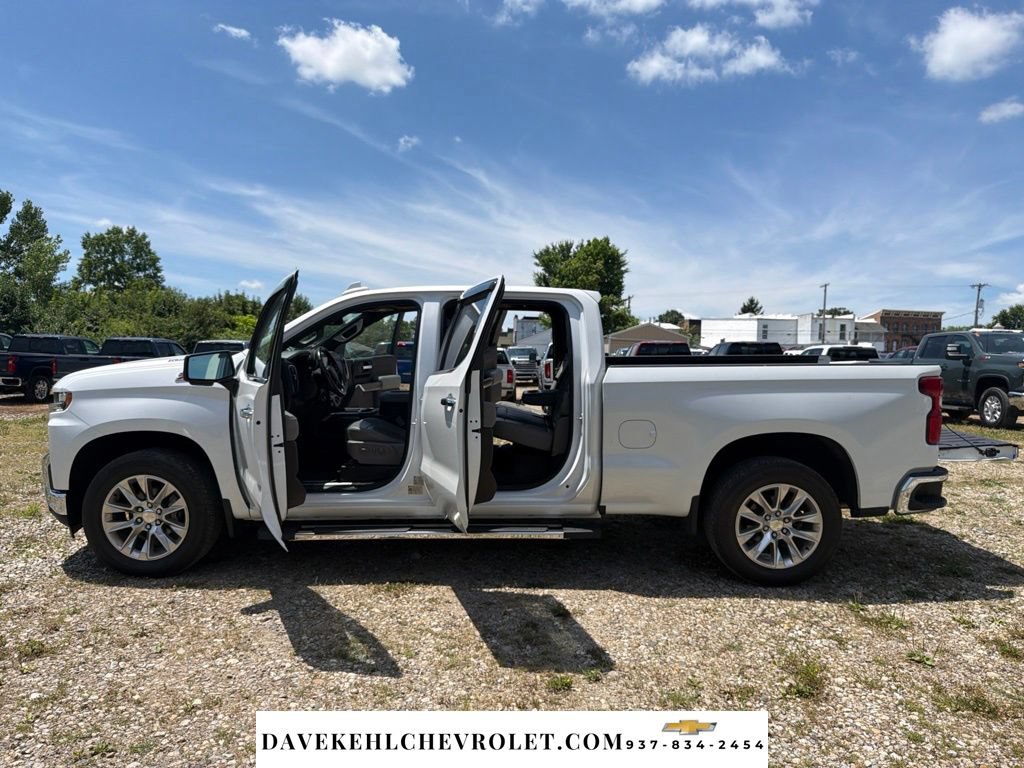 Used 2021 Chevrolet Silverado 1500 LTZ w/ LTZ Premium Package AWD/4WD image 30