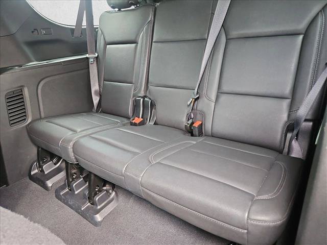 Used 2022 Chevrolet Suburban Z71 w/ Luxury Package AWD/4WD image 19