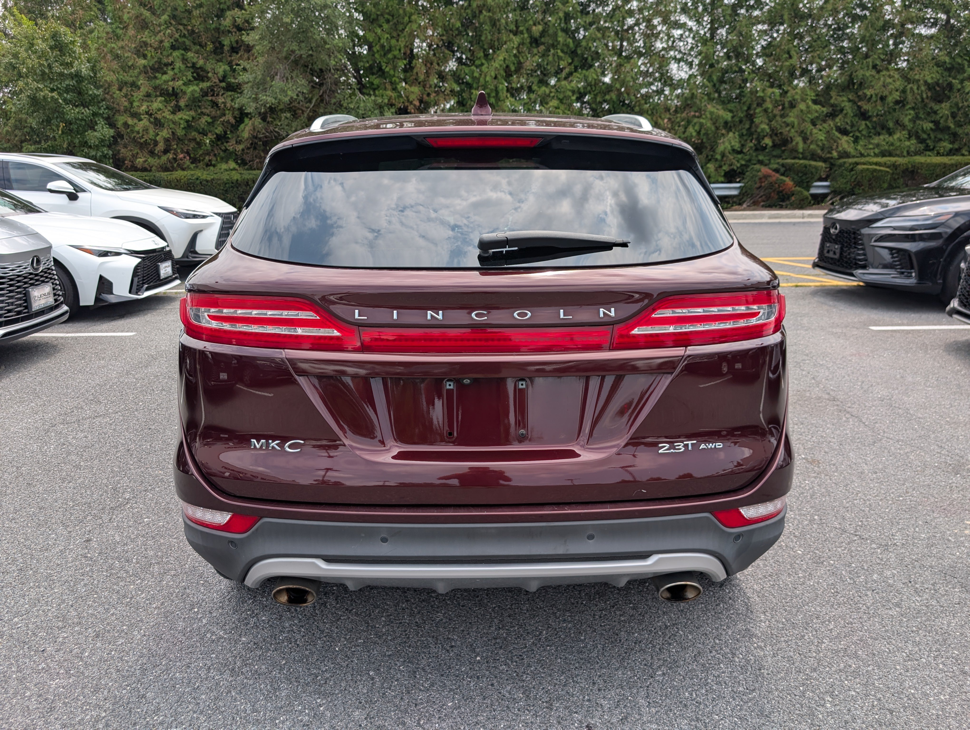 Used 2017 Lincoln MKC Reserve w/ Lincoln MKC Climate Package AWD/4WD image 4