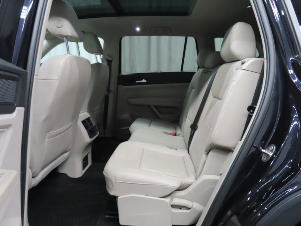Used 2021 Volkswagen Atlas SEL R-Line image 13