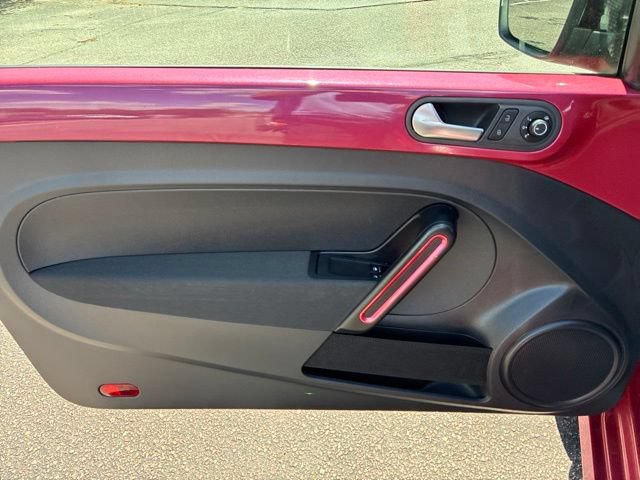 Used 2017 Volkswagen Beetle #PinkBeetle FWD image 15