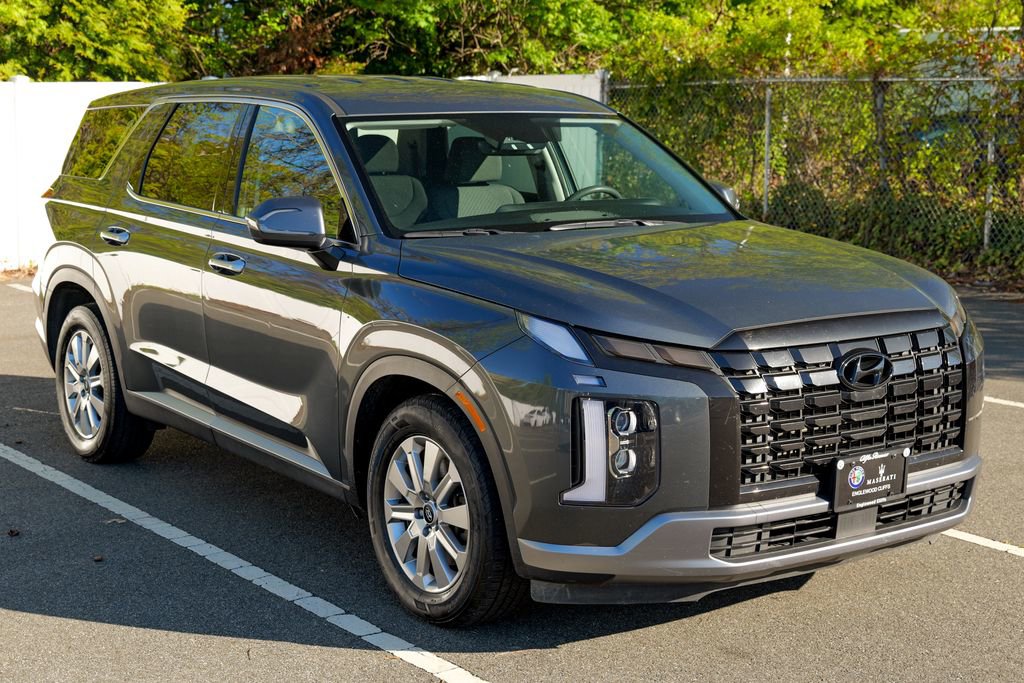 Used 2023 Hyundai Palisade SE AWD/4WD image 9