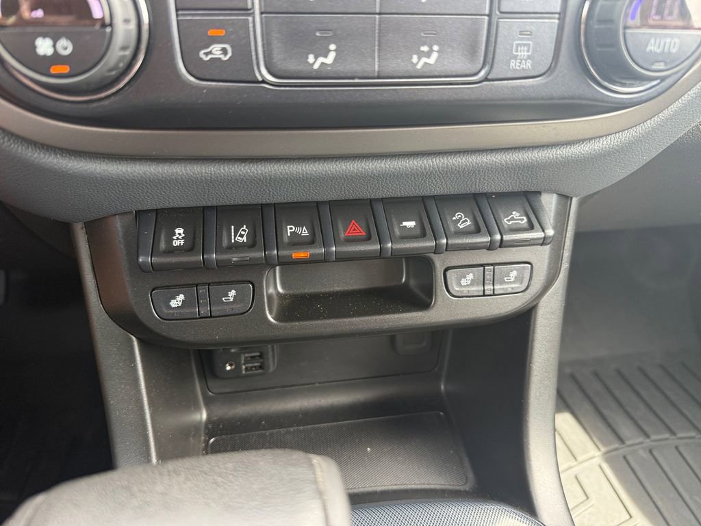 Used 2021 Chevrolet Colorado Z71 w/ LPO, Tonneau and Step Package image 25