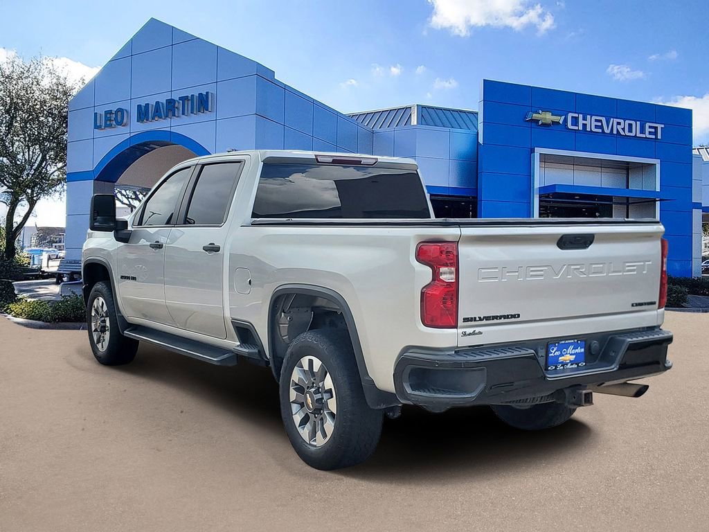 Used 2022 Chevrolet Silverado 2500 Custom w/ Custom Convenience Package RWD image 4