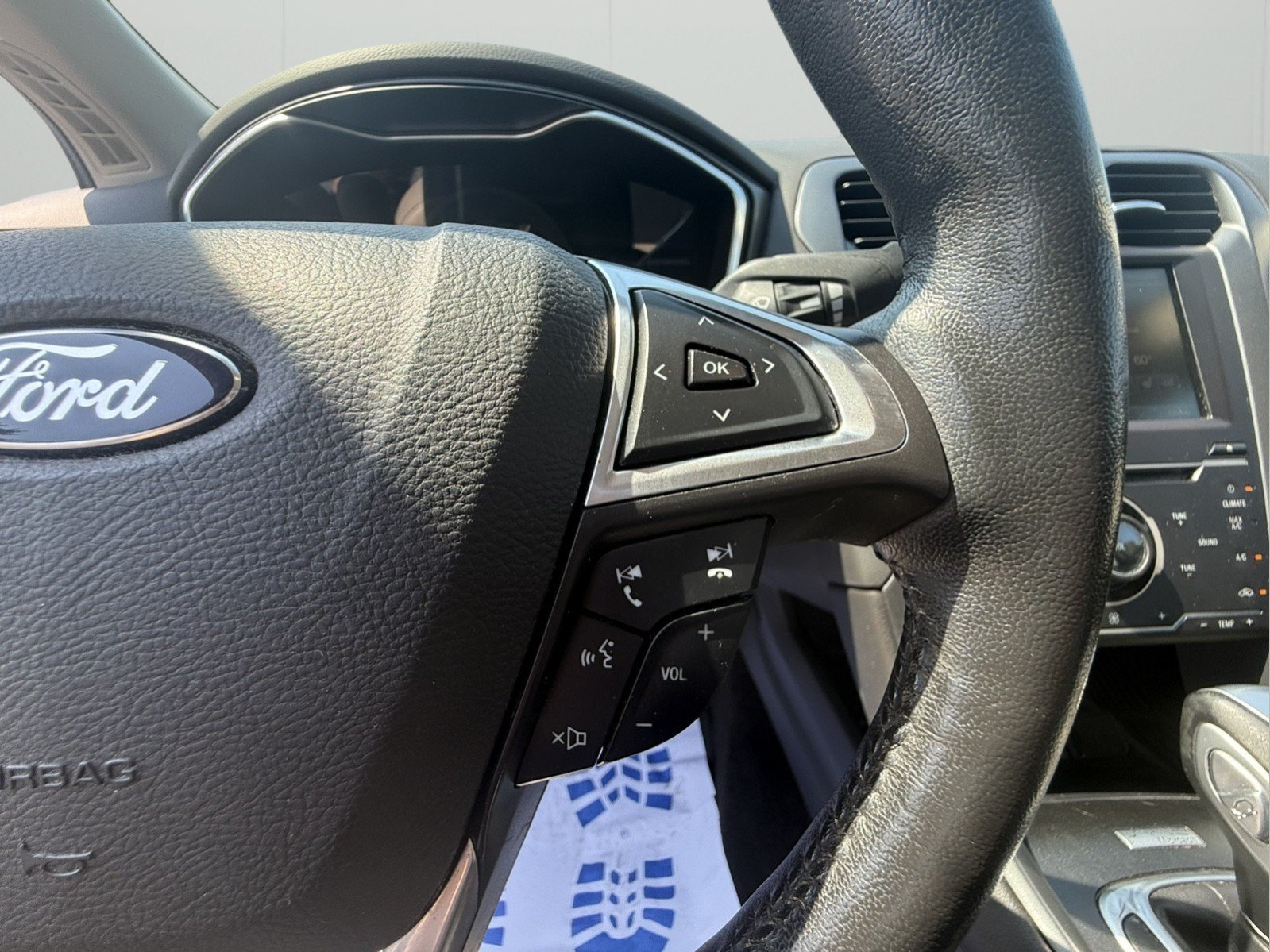 Used 2014 Ford Fusion Titanium FWD image 17
